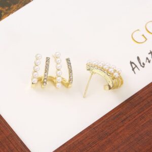 Pearl Arch Stud